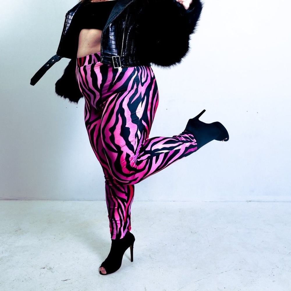 Lisa Frank Amazing Women’s Pink Animal Print Pants